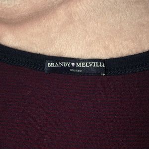 BRANDY MELVILLE tshirt